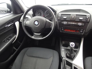 BMW 1 Serie BMW 1 Serie 114i EDE NWE KETTING / STOELVERW / PDC / AIRCO / ELEK RAMEN - afbeelding nr 16