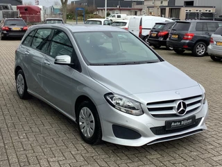 Mercedes-Benz B-Klasse Mercedes B-klasse 180, navigatie, parkeersensoren, stoelverwarming - afbeelding nr 4