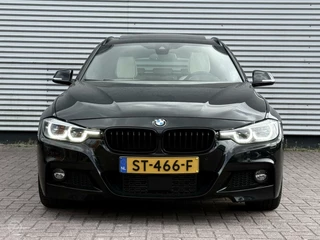 BMW 3 Serie BMW 3-serie Touring 320d High Executive M Sport Panoramadak Trekhaak HUD LED ACC Individual Shadow Line Camera 19