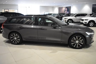 Volvo V60 Volvo V60 T6 350pk AWD Plus Dark | S/K Dak | Harman Kardon | Trekhaak - afbeelding nr 9