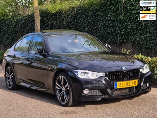 BMW 3 Serie 330i M Sport Apple Pano CarPlay 360 Camera H&K 100% Dealer onderhouden 19inch M 330i High Executive