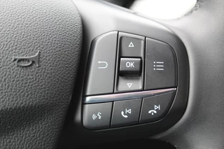 Ford Focus Ford Focus Wagon 1.0-125pk EcoBoost Mild-hybrid Titanium. Mooie, ruime, luxe en comfortabele Ford Focus wagon ! Volautm. airco dual, camera, stoel-, stuur- en voorraamverw., easy entry/easy go, cruise control, Isofix, side- en lane assist, parkeersensoren v+a, LM wielen etc. - afbeelding nr 10
