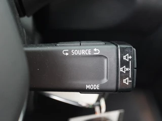 Renault Captur Renault Captur 1.0 TCe 90 Business Zen - Navigatie - Camera - Airco - Cruise control - LM velgen  - LED koplampen - 12 maanden garantie - afbeelding nr 33