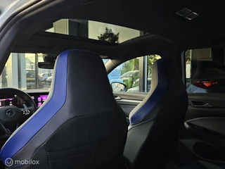 Volkswagen Golf Volkswagen Golf 2.0 TSI R 4Motion Performance Akrapovic/Panorama/Keyless - afbeelding nr 24