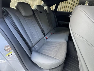 Audi A5 Audi A5 Sportback 35 TFSI S-line black edition Automaat | Navigatiesysteem | Bang&Olufsen audio | Leer/alcantara grijs | Adaptieve cruise control | Apple CarPlay | Stoelverwarming | Parkeersensoren voor en achter - afbeelding nr 42