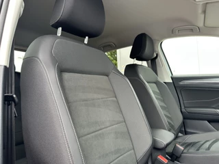 Volkswagen T-Roc Volkswagen T-Roc 1.5 TSI 150pk DSG Style | Acc | Lane | Camera - afbeelding nr 15