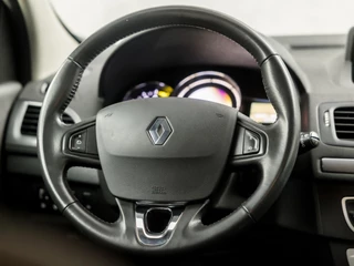 Renault Mégane Estate (NAVIGATIE, CLIMATE, GETINT GLAS, CRUISE, SPORTSTOELEN, LM VELGEN, PARKEERSENSOREN, ARMSTEUN, NIEUWE APK, NIEUWSTAAT) - afbeelding nr 17