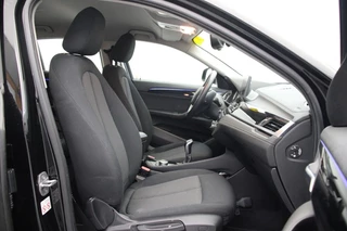 BMW X2 BMW X2 sDrive18d Executive Edition - Camera, Navi, Xenon - afbeelding nr 18