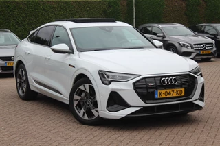 Audi e-tron Audi e-tron Sportback 50 quattro S edition 71 kWh / Panoramadak / Camera / Luchtvering / 20'' / Leder&Alcantara / DAB / ACC / Navigatie / Stoelverwarming - afbeelding nr 30