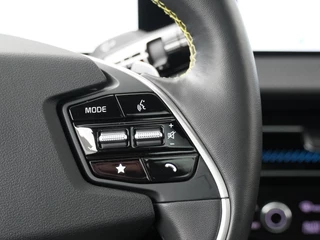 Kia EV6 - Sportstoelen - Panoramadak - 21 inch LM velgen - Navigatie - 360 graden camera - Fabrieksgarantie tot 11-2029 - afbeelding nr 35