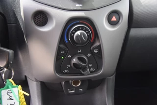 Peugeot 108 Peugeot 108 1.0e-VTi Active Premium Airco/Mistlampen/Bluetooth - afbeelding nr 14