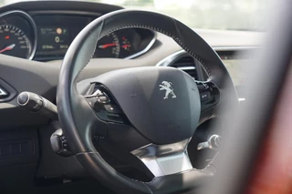 Peugeot 308 Peugeot 308 SW 1.6 BlueHDI GT-pack | Ultimate Red | Carplay/Leder/CAM/Full-LED/Stoelverwarming - Fijne reisgenoot! - afbeelding nr 3