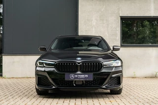 BMW 5 Serie BMW 5-serie 545e xDrive M Sport Pro B&W Pano 360c 20'' Nappa - afbeelding nr 21