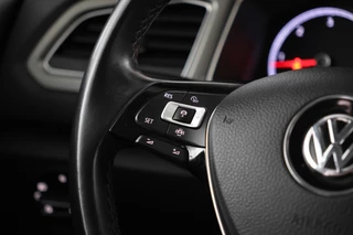 Volkswagen T-Roc Cruise Control, Panoramadak, Trekhaak, Airco, Parkeersensoren - afbeelding nr 22