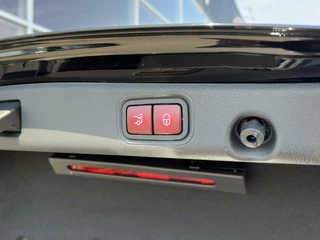 Mercedes-Benz E-Klasse Mercedes E-klasse 220d AMG|BURMESTER|HUD|WIDESCREEN|AMBIENT - afbeelding nr 38