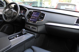 Volvo XC90 Volvo XC90 2.0 T8 Recharge AWD Plus Dark | Trekhaak | Panoramadak | 360 Camera - afbeelding nr 6