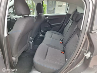 Peugeot 208 PEUGEOT 208 1.2 PURETECH SIGNATURE / Carplay / Cruise Control / - afbeelding nr 12