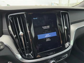 Volvo V60 Volvo V60 2.0 T6 PHEV AWD Plus Dark|PANO|TREK|H&K|PILOT|CARPLAY - afbeelding nr 37