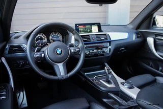 BMW 1 Serie BMW 1-serie M140i LCI2 | Schuifdak | Navi Pro | 719M | M Sport onderstel | Zaero diffuser | Alpinweiss - afbeelding nr 20