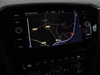 Volkswagen Passat Volkswagen Passat 1.4 TSI PHEV GTE Business | Adaptive cruise |  Camera | Carplay | Stoelverwarming | Massage | Navigatie | Full LED - afbeelding nr 19