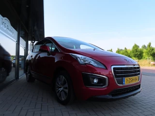 Peugeot 3008 Peugeot 3008 1.6 VTI Style Ecc Cruise Navi Pano Trekhaak Pdc 2015 - afbeelding nr 3