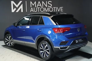 Volkswagen T-Roc Volkswagen T-Roc 1.5 TSI / PANODAK / VIRTUAL / DODEHOEK / ACC / CAMERA - afbeelding nr 5