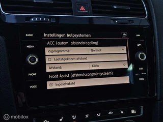 Volkswagen Golf Volkswagen Golf 1.5 TSI DSG Sound Virtual/Carplay/LEES TEKST! - afbeelding nr 24