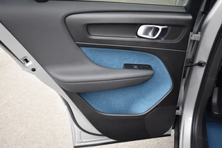 Volvo C40 Volvo C40 Twin Intro Edition 408pk/78kWh AWD | Trekhaak | Getint glas - afbeelding nr 17