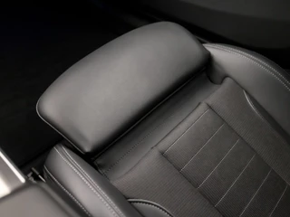 BMW 3 Serie BMW 3 Serie Touring 320i Sportline Shadow 184Pk Automaat (APPLE CARPLAY, GROOT NAVI, CAMERA, LEDER, ADAPTIVE CRUISE, SFEERVERLICHTING, SPORTSTOELEN, HIFI, TREKHAAK ELEKTRISCH, GETINT GLAS, NIEUWSTAAT) - afbeelding nr 32