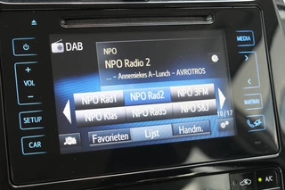Toyota Prius Toyota Prius 1.8 122PK Hybrid Aspiration Automaat | Bluetooth | - afbeelding nr 27