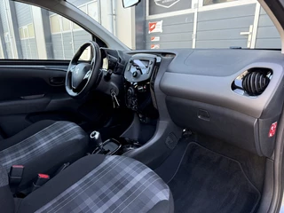 Peugeot 108 Peugeot 108 1.0 e-VTi Allure Automaat 5drs Airco 15
