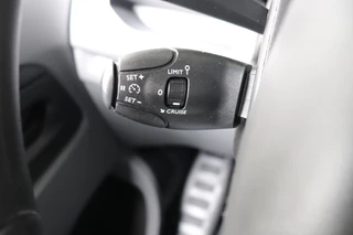 Opel Vivaro - Airco - Navi - Cruise - € 15.950- Excl. - afbeelding nr 21