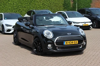 MINI Cooper Cabrio 1.5 Pepper Serious Business