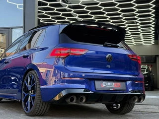 Volkswagen Golf Volkswagen Golf 8 2.0 TSI R 4Motion | PANO | AKRA | STAGE 2 - afbeelding nr 19