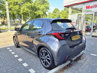 Toyota Yaris Toyota Yaris 1.5 VVT-i Dynamic Navigatie, Apple/Android, Camera, Cruise , All-in Rijklaarprijs - afbeelding nr 3