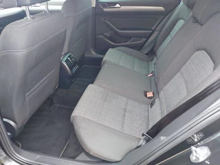 Volkswagen Passat Volkswagen Passat Variant 1.5 TSI Comfort Business Automaat, airco,cruise,navigatie,trekhaak,parkeersensoren, - afbeelding nr 11