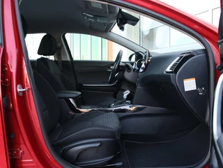 Kia Ceed Sportswagon Kia Ceed Sportswagon 1.6 GDI PHEV DynamicPlusLine | Trekhaak | Adaptieve cruise control - afbeelding nr 31