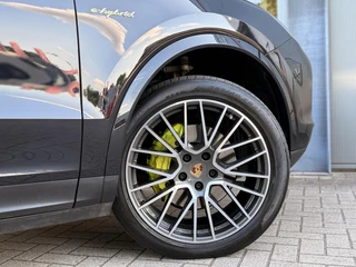 Porsche Cayenne Porsche Cayenne 3.0 E-Hybrid Sport-Chrono|Pano|Matrix|BOSE|Soft Close|360CAM - afbeelding nr 35