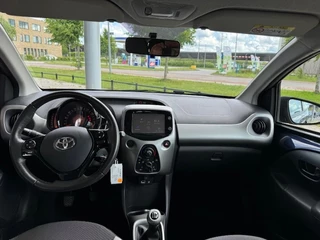Toyota Aygo Toyota Aygo 1.0 VVT-i X-PLAY AIRCO/CAMERA - afbeelding nr 17