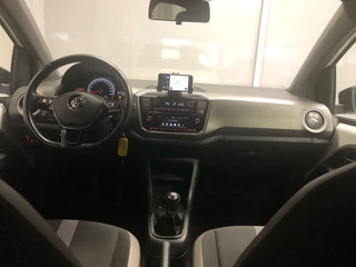 Volkswagen up! Volkswagen UP! High Up! 75PK !!| Black pakket | Climate control | Cruise control | Parkpilot| 17