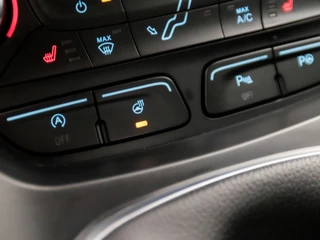 Ford C-MAX Ford C-MAX 1.0 Sport (GROOT NAVI, CLIMATE, STUUR/STOELVERWARMING, XENON, GETINT GLAS, KEYLESS, SPORTSTOELEN, LM VELGEN, CRUISE, NIEUWE APK, NIEUWSTAAT) - afbeelding nr 10