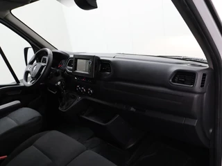 Renault Master Renault Master 2.3DCi 135PK L2H2 Work Edition | 2xSchuifdeur | Navigatie | Camera | 3-Persoons | Betimmering | Trekhaak - afbeelding nr 21