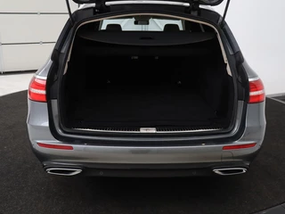 Mercedes-Benz E-Klasse Mercedes-Benz E-klasse 200 Business Solutions | Leder | 360 camera |  Stoelverwarming | Carplay | Matrix LED | Widescreen | Park Assist | Navigatie | Memory - afbeelding nr 11