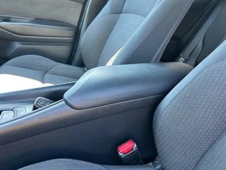 Toyota C-HR Toyota C-HR 1.2 DYNAMIC AUTOMAAT TREKHAAK/NAVIGATIE/CRUISE/ENZ. - afbeelding nr 36