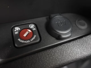 Peugeot Expert Peugeot Expert 2.0 BlueHDI 145PK L3 Automaat Airco Navigatie Trekhaak Cruise Control - afbeelding nr 28