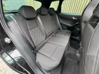 Škoda Karoq Skoda Karoq 1.5 TSI Sportline Automaat | Panoramadak | LED | Stoelverwarming | Adaptieve cruise control | Dode hoek detectie | Trekhaak uitklapbaar | Canton HiFi | Elektrisch bedienbare achterklep | Parkeersensoren voor en achter | Achteruitrijcamera - afbeelding nr 51