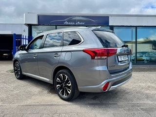 Mitsubishi Outlander Mitsubishi Outlander 2.0 PHEV 4WD INTYLE+ PREMIUM - afbeelding nr 13