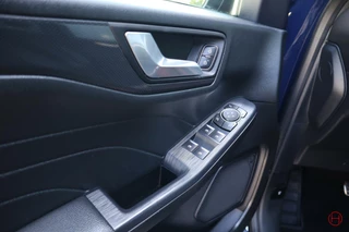 Ford Kuga Ford Kuga 2.5 PHEV ST-Line / Trekhaak / Camera / Stoel+stuur+ruit verwarmd / 1e eigenaar - afbeelding nr 30