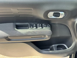 Citroën C3 Aircross Citroen C3 AIRCROSS 1.2 PureTech S&S C-Series Cruise control Climate control Navigatie Parkeersensor achter - afbeelding nr 22