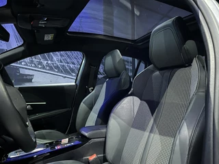 Peugeot 208 Peugeot 208 1.2 PureTech GT *Pano*Camera*Carplay* - afbeelding nr 17